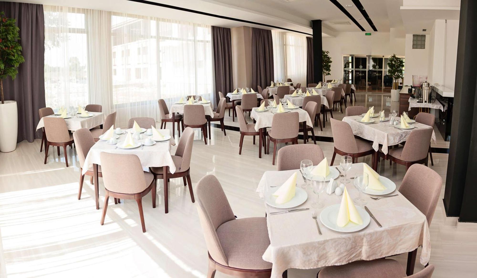 Bosphorus Hotel Αλέξινατς Εξωτερικό φωτογραφία