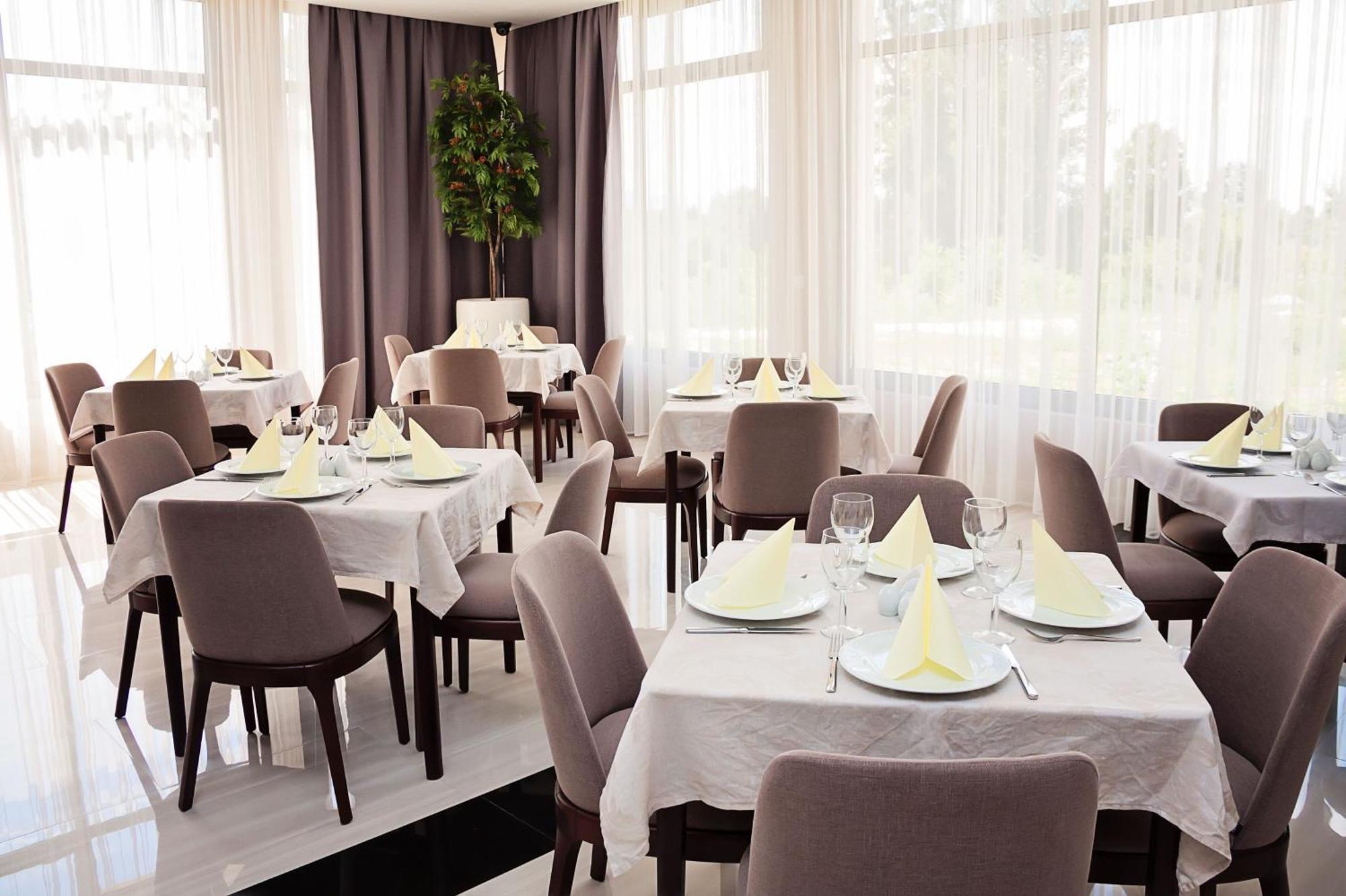 Bosphorus Hotel Αλέξινατς Εξωτερικό φωτογραφία